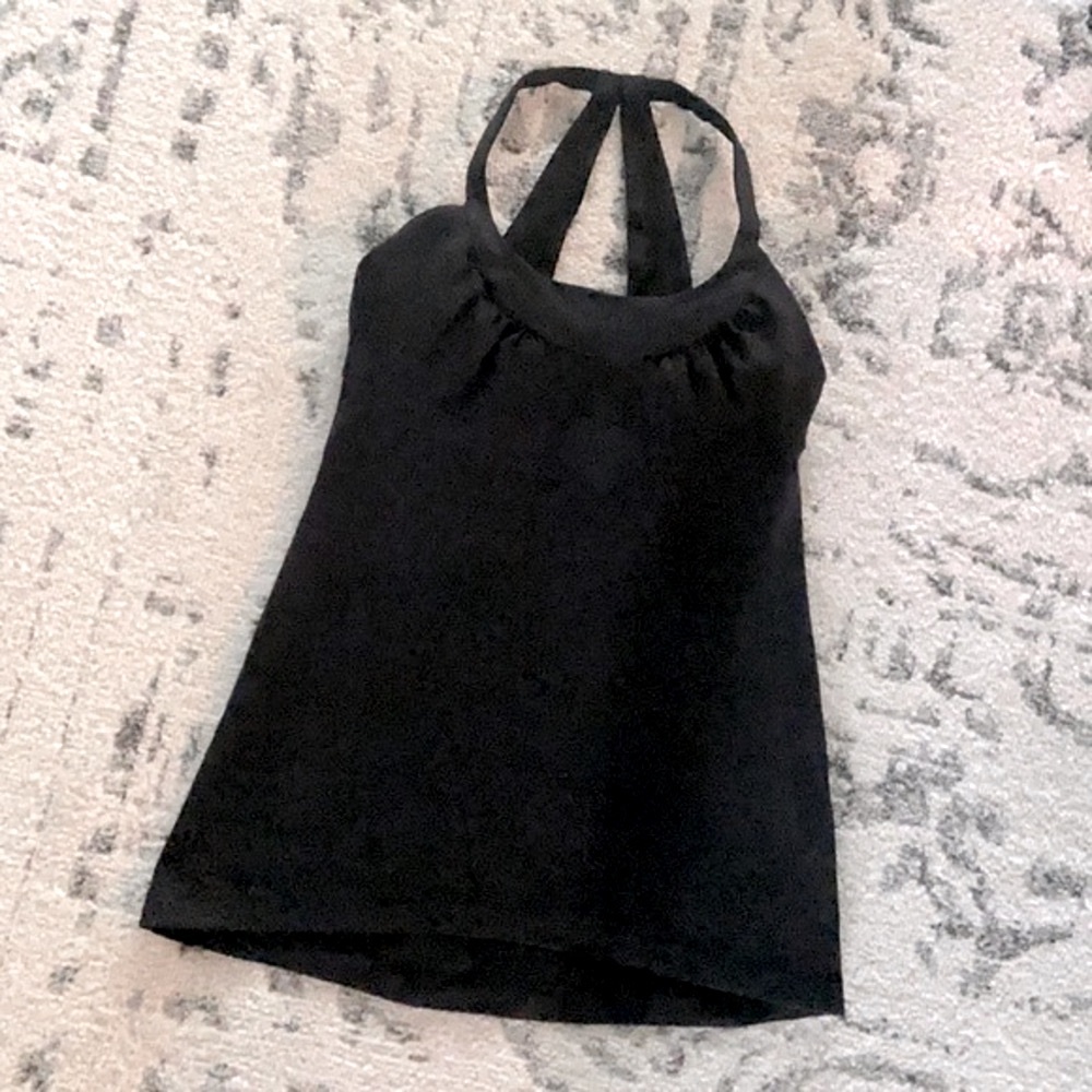 Lululemon yoga top with adjustable bra insert